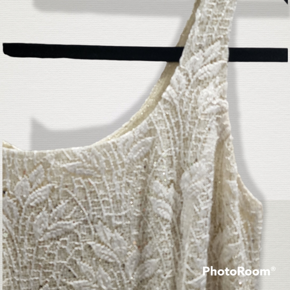 Jessica Hoawrd cream and gold lacy dress, size 6 - Picture 2 of 7